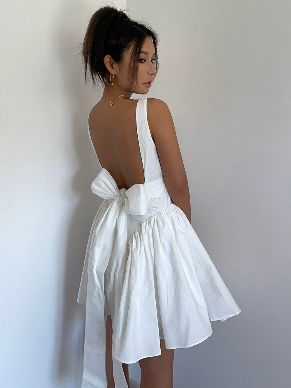 Backless Pleated Flare Mini Dress Sleeveless Square Neck A-line Dress Tie Back Flowy Short Dress