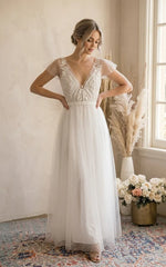 A-Line Lace Tulle Boho Wedding Dress Short Sleeve V-neck Petite Maxi Gown with Polka Dots
