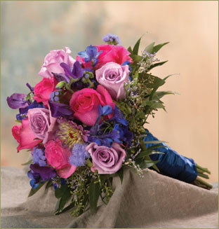 Brides Helping Brides ™ - Flower color to go with Royal Blue dresses?