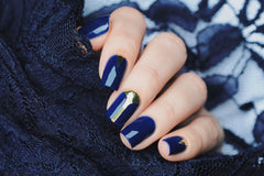 Best Nail Colors for a Blue Dress